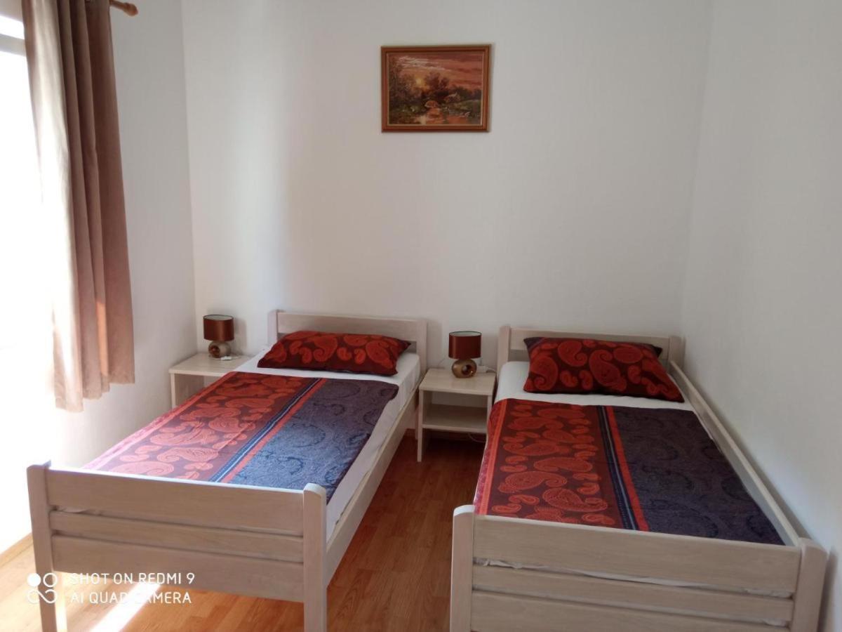 Katy&Mladen 1 Apartamento Baška Exterior foto